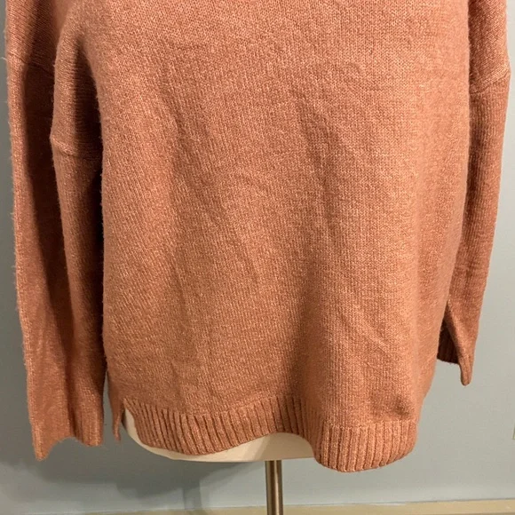 ANDREE BY UNIT Dusty Rust Turtleneck Sweater - Picture 4 of 7
